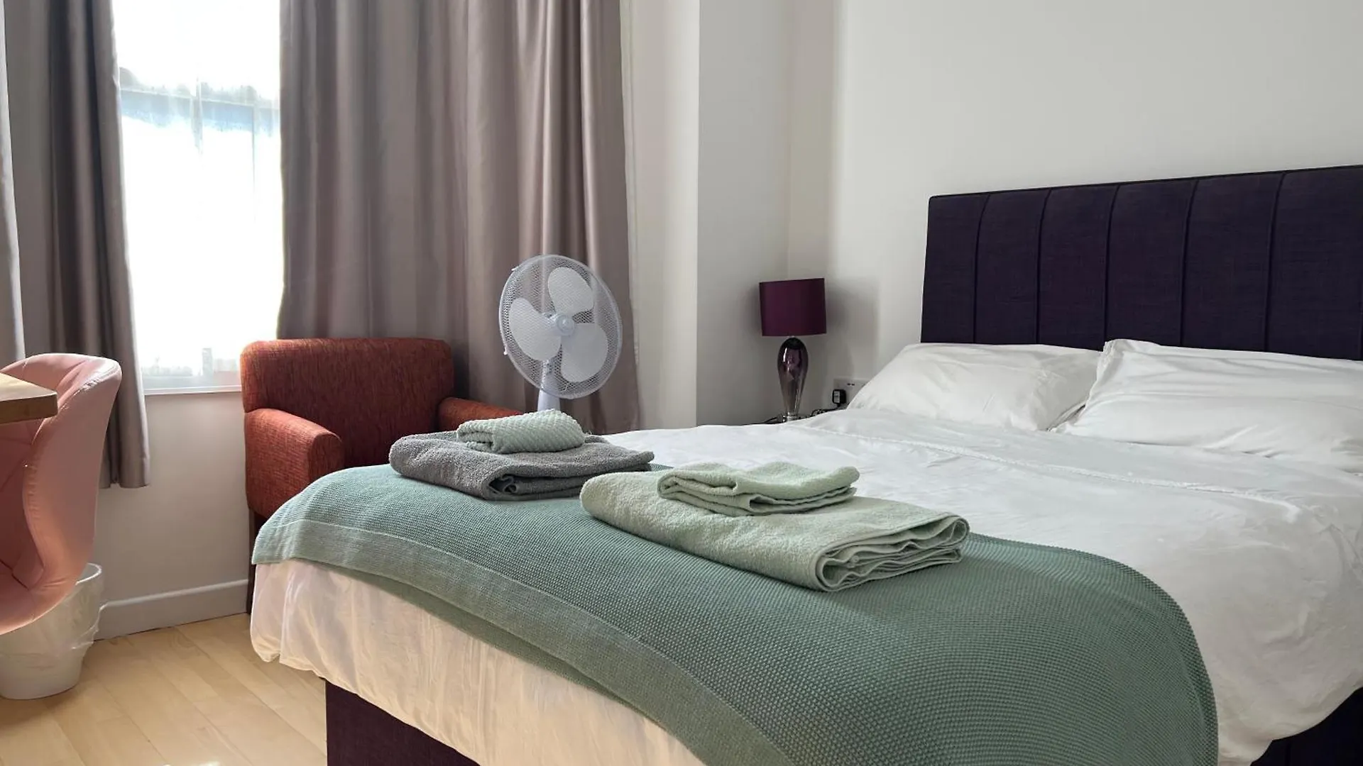 300M To Fitzwilliam Museum 3 En-Suites Double Bedroom Victoria House Cambridge  Cambridge (Cambridgeshire)